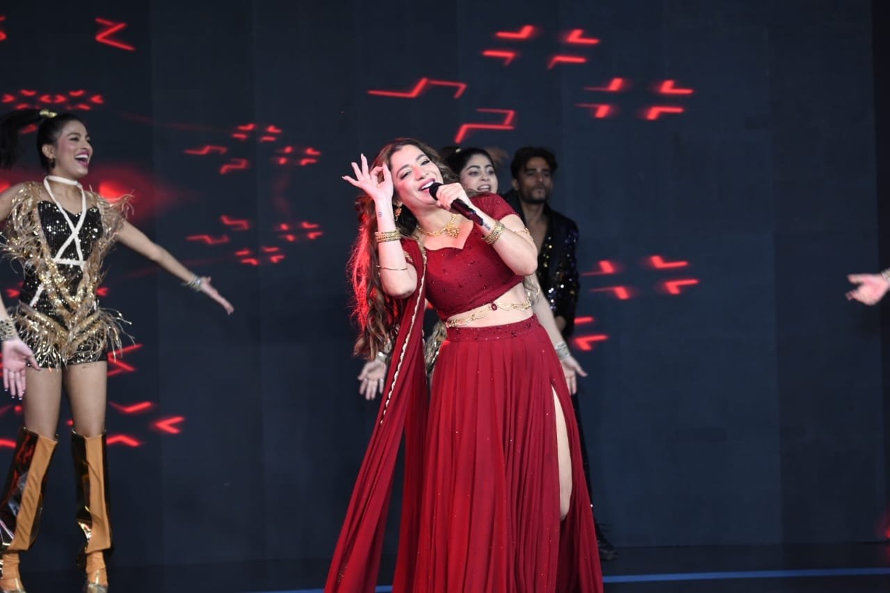 Jasmine sandlas 11