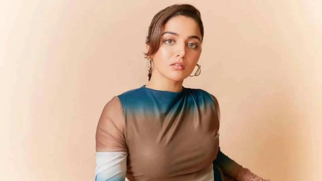 Wamiqa Gabbi .